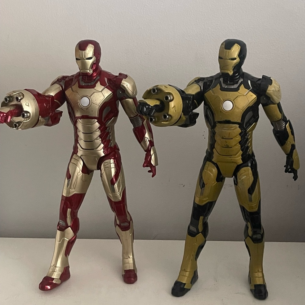2012 Marvel Iron Man 15 inch Electronic Talking Action Figure